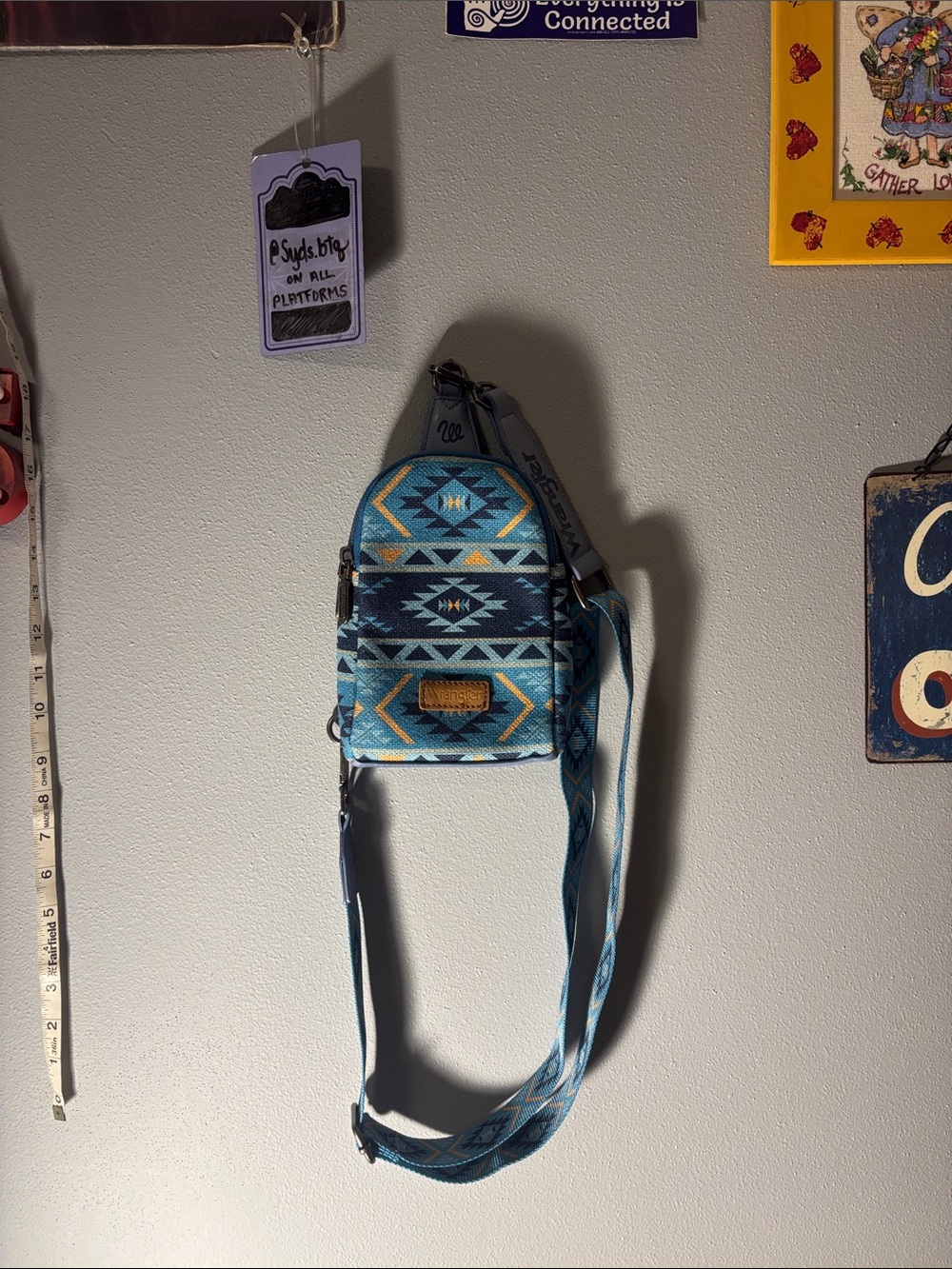 wrangler sling bag / crossbody purse
